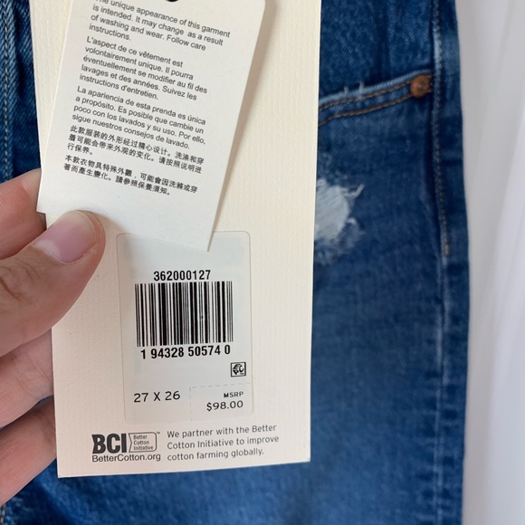 Levi’s 501 original cropped jean in Charleston Fun - Picture 8 of 10